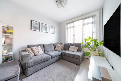 72 Chiltern View Road, Uxbridge, UB8 2PE