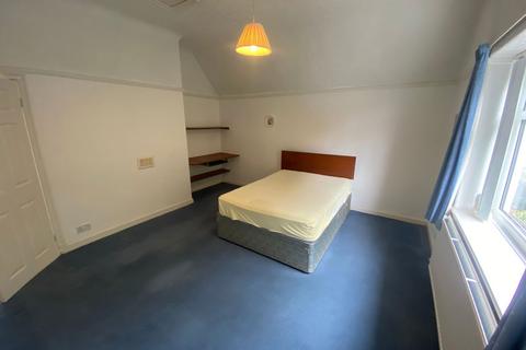 68 Green Lane, Oldham, OL8 3BA