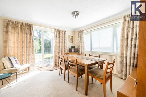 3 bedroom detached house for sale, Chessington Road, Epsom, KT19