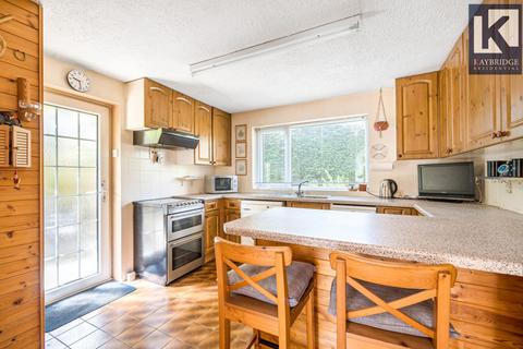 3 bedroom detached house for sale, Chessington Road, Epsom, KT19