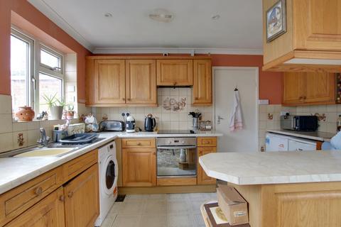 3 bedroom semi-detached house for sale, ABBEYFIELD DRIVE, FAREHAM. GUIDE PRICE £330,000-£340,000