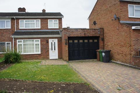 3 bedroom semi-detached house to rent, Woodhurst Road, Peterborough PE2