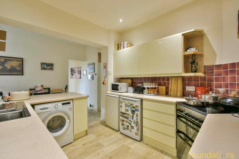 2 bedroom ground floor flat for sale, Collington Avenue, Bexhill-on-Sea, TN39