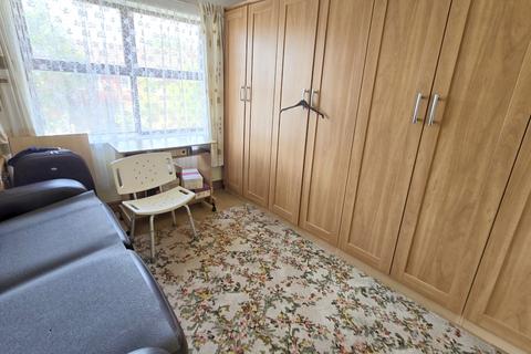 1 Meldreth Drive, Manchester, M12 4NB