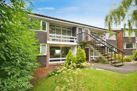 2 bedroom maisonette for sale, Eskdale Avenue, Chesham HP5