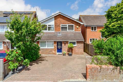 4 bedroom detached house for sale, Kingsham Avenue, Chichester, West Sussex