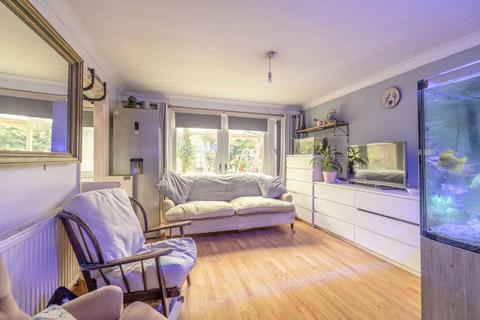 24 Grange Way, Iver, SL0 9NU