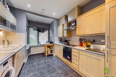 4 bedroom end of terrace house for sale, 69 PARROCK STREET, GRAVESEND