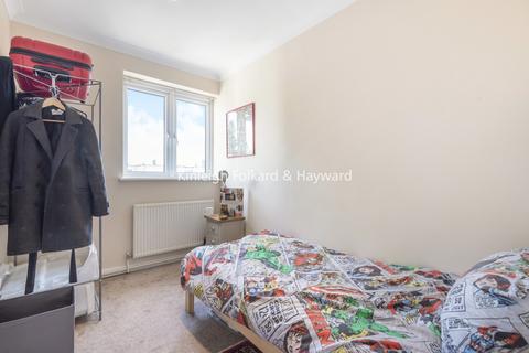 2 bedroom flat to rent, Blandford Court, London NW6