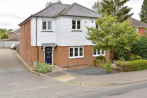 3 bedroom semi-detached house for sale, Lenham Road, Headcorn, Maidstone, Kent