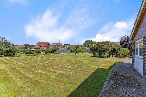 3 bedroom semi-detached house for sale, Fieldway Crescent, Cowes, Isle of Wight