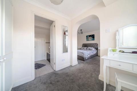 19 Clere Gardens, Chineham, Basingstoke, RG24 8LZ