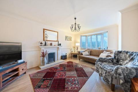 19 Clere Gardens, Chineham, Basingstoke, RG24 8LZ