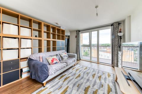 Apartment for sale, Connersville Way, Croydon, CR0