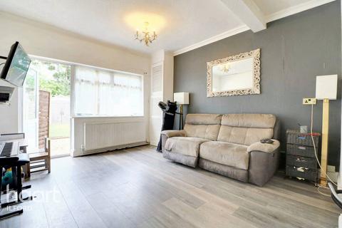 1 bedroom maisonette for sale, Coventry Road, Ilford