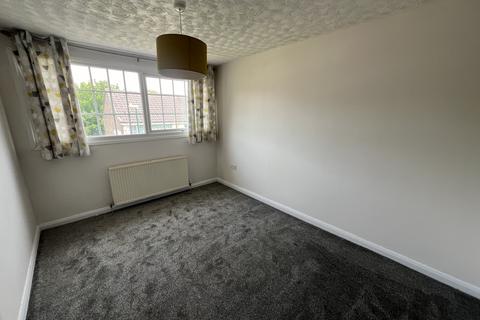 3 bedroom semi-detached house to rent, Woolsington Close, Nottingham NG8
