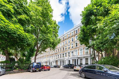 2 bedroom flat to rent, Emperors Gate, South Kensington, London, SW7