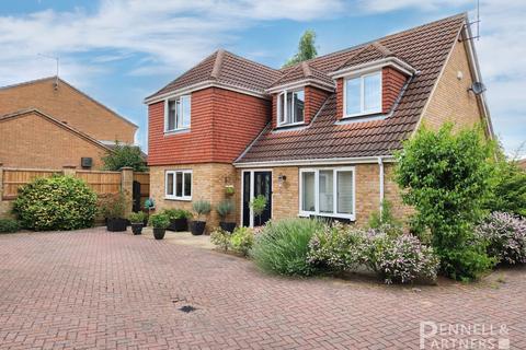 4 bedroom detached house for sale, Collins Court, Peterborough PE7