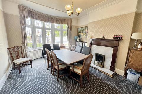 3 bedroom semi-detached house for sale, Cambridge Road, Linthorpe , Middlesbrough, North Yorkshire, TS5 5LD