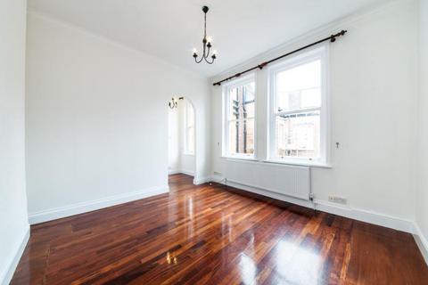 2 bedroom flat to rent, Langland Mansions, Hampstead, London, NW3