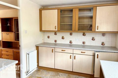 3 bedroom end of terrace house for sale, 16 Newland Way, Monmouth NP25 3LL