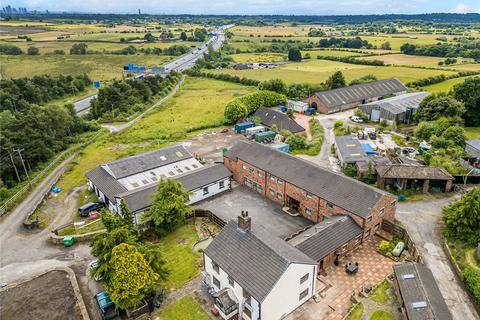 4 bedroom detached house for sale, Whittle Lane, Heywood, Greater Manchester, OL10