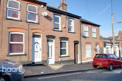 3 bedroom terraced house for sale, Tennyson Road, Luton