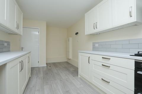 2 bedroom flat for sale, London Road, 97 London Road, CT16