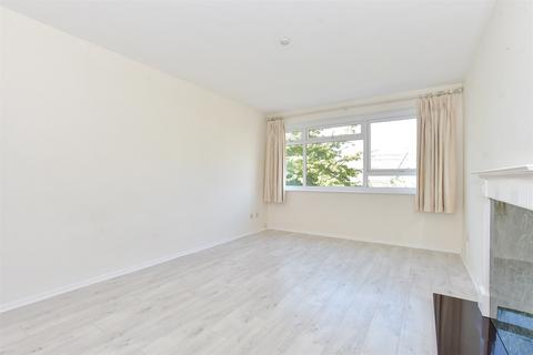 1 bedroom apartment for sale, Beach Road, Littlehampton, West Sussex