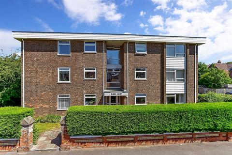 1 bedroom apartment for sale, Beach Road, Littlehampton, West Sussex