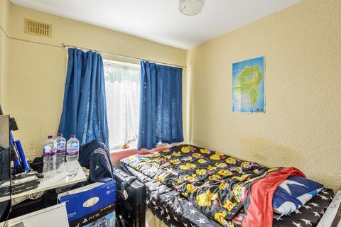 2 bedroom flat for sale, Harrow,  Greater London,  HA2