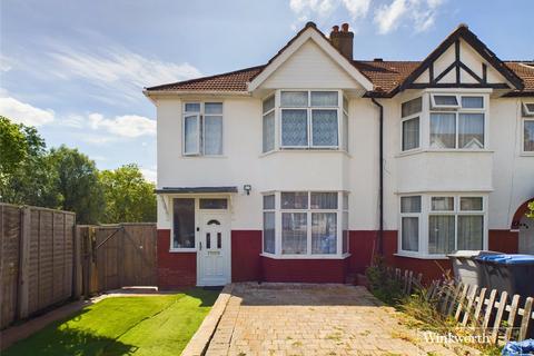 3 bedroom end of terrace house for sale, Wood Close, London NW9