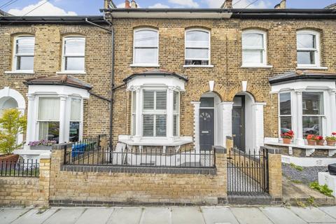 3 bedroom house to rent, Kirkwood Road London SE15