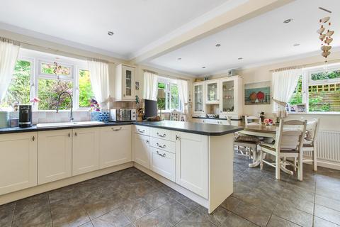 4 bedroom detached house for sale, Banstead