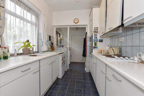 3 bedroom end of terrace house for sale, Peterborough Road, Leyton