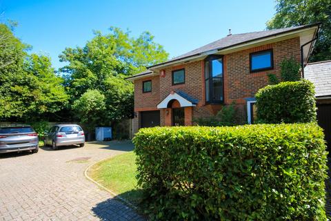 4 bedroom detached house for sale, Marlborough Place, Lymington, SO41