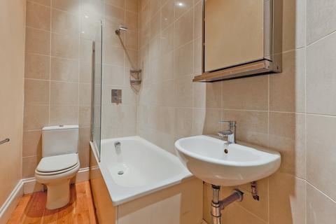 1 bedroom apartment to rent, Highbury New Park, Highbury, London, N5