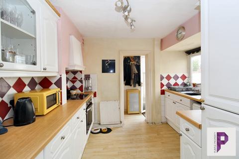 3 bedroom end of terrace house for sale, Adelaide Road,  Gillingham, ME7