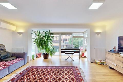 5 bedroom semi-detached house for sale, Rotherhithe Street, London