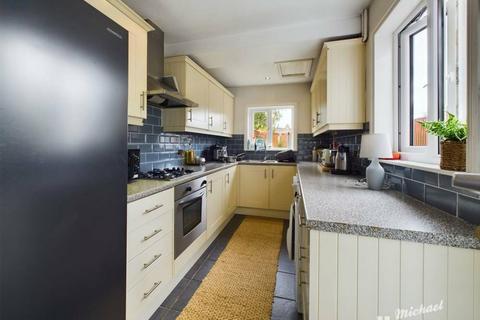 2 bedroom terraced house for sale, Grecian Street, Aylesbury, Buckinghamshire