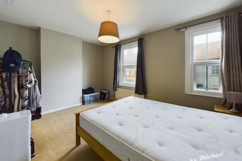 2 bedroom terraced house for sale, Grecian Street, Aylesbury, Buckinghamshire