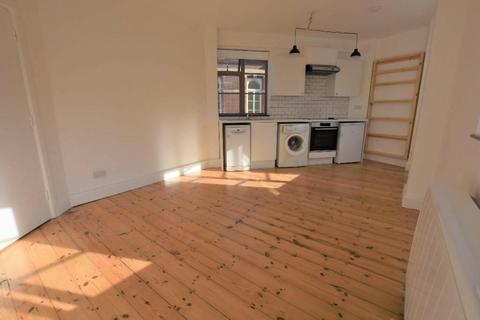 1 bedroom flat to rent, Tysoe Street, London EC1R