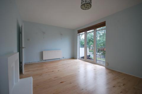 3 bedroom flat to rent, Dulwich Common East Dulwich SE22