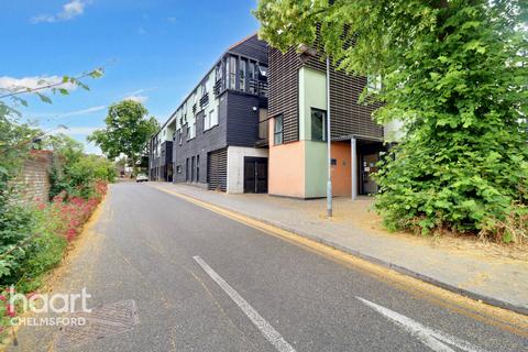 Upper Chase, Chelmsford