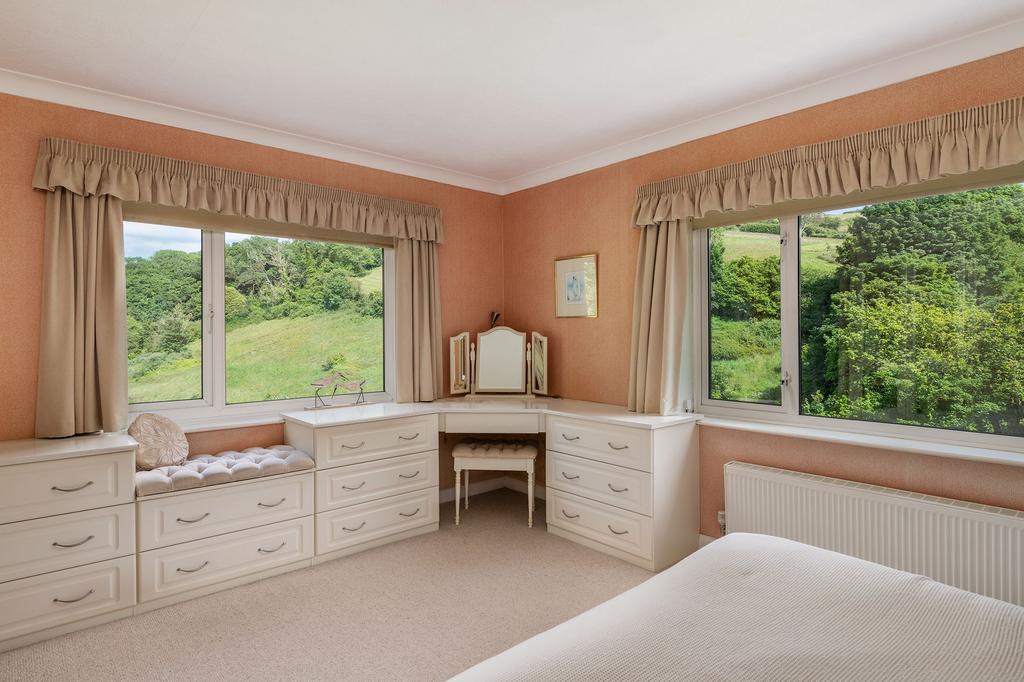 Principal Bedroom Brambles, Weeke Hill, Dartmouth