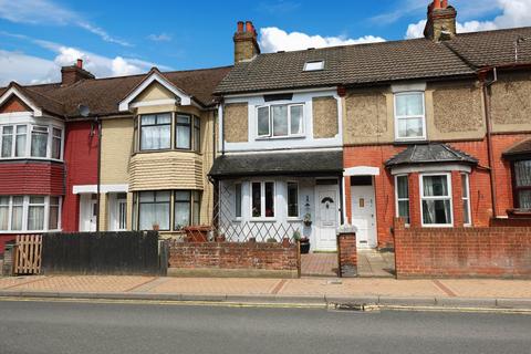 4 bedroom terraced house for sale, Luton High Street, Chatham, ME5