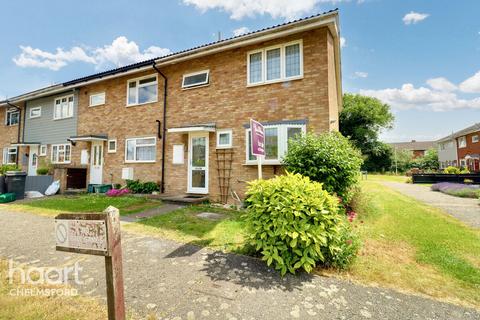 3 bedroom end of terrace house for sale, Wellington Close, Chelmsford