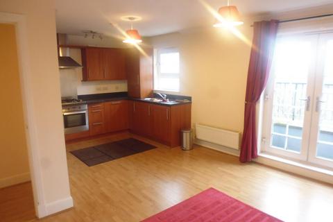 2 bedroom flat to rent, Parklands Oval, Glasgow G53