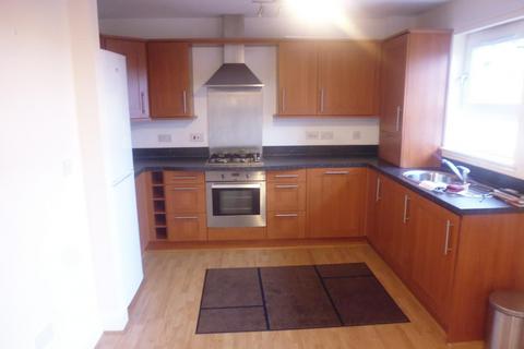 2 bedroom flat to rent, Parklands Oval, Glasgow G53