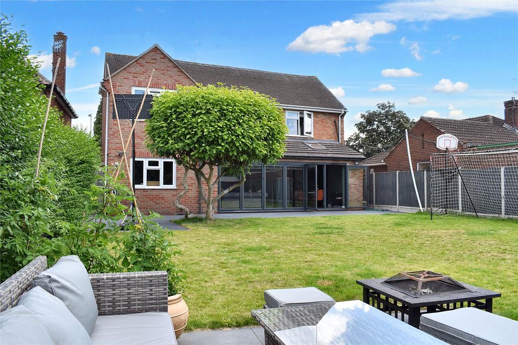 Comer Road, Worcestershire WR2 5 bed detached house for sale £500,000